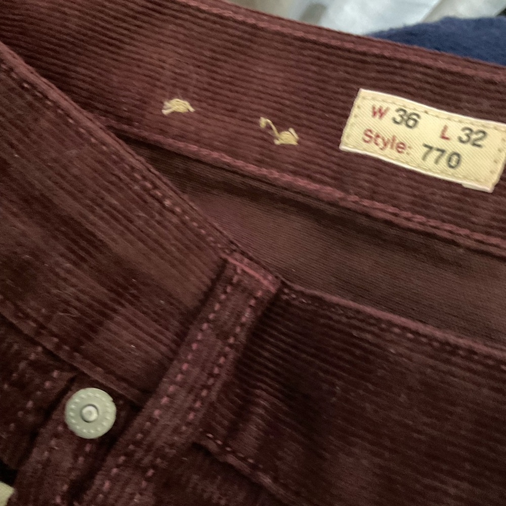 Men’s J. Crew 770 Straight Fit Corduroy pants jeans burgundy worn once 36 X 32 - Picture 6 of 16